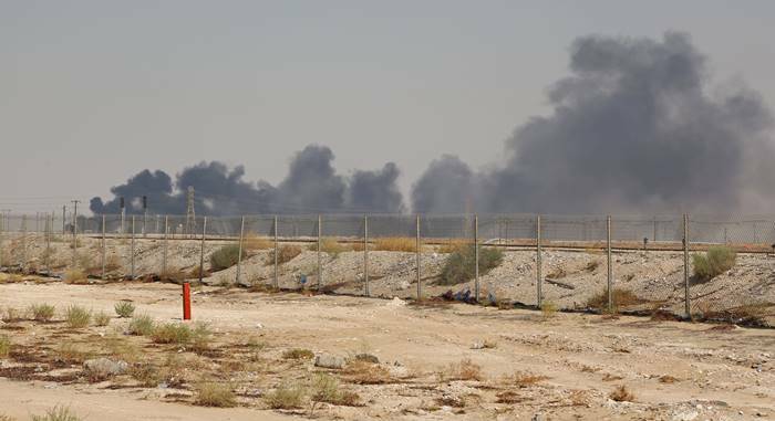 Arabia Saudita, droni attaccano gli impianti petroliferi di Abqaiq