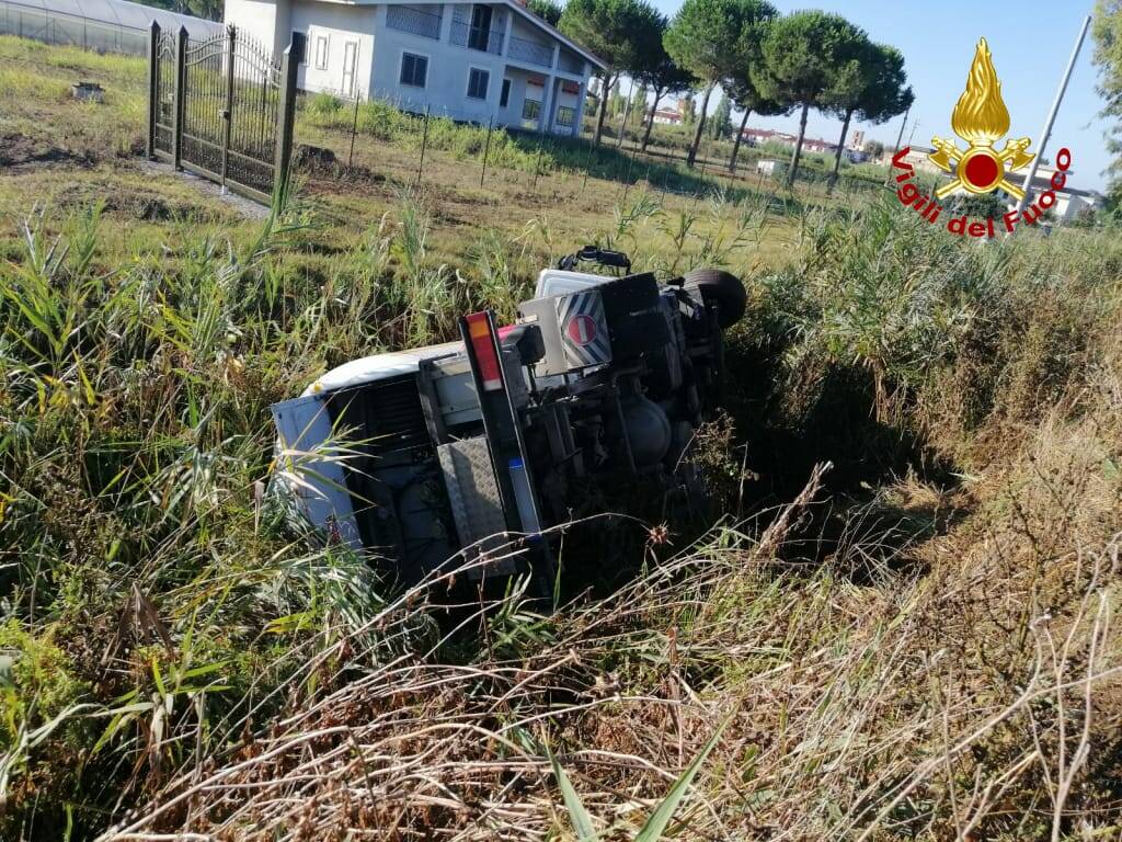 Incidente a Terracina, si ribalta autocisterna Gpl