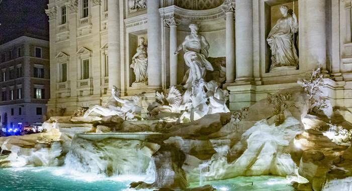 Roma, nuova illuminazione artistica a led per la Fontana di Trevi