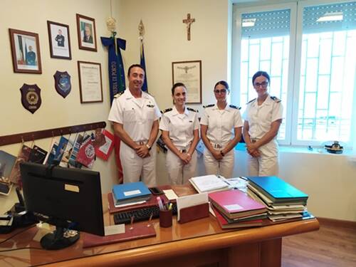 Giovani ufficiali di Marina, concluso il tirocinio alla Guardia costiera di Terracina e Gaeta