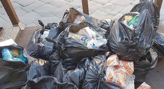Anzio, dal 1 ottobre vietato buttare rifiuti nei sacchi neri