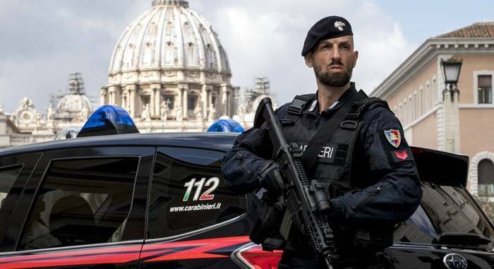 Roma, era in contatto con l’Isis: rintracciato ed estradato algerino