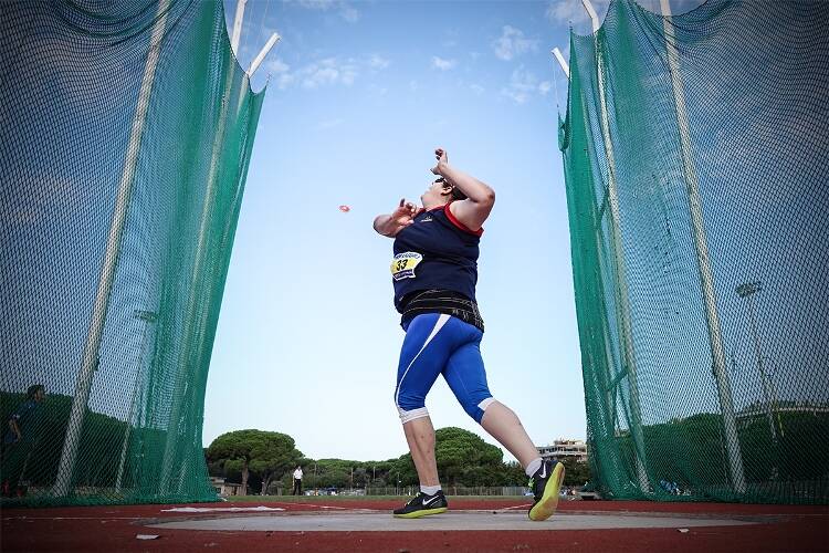 Scudetti tricolori ad Omero Bergamo. Legnante record europeo nel disco