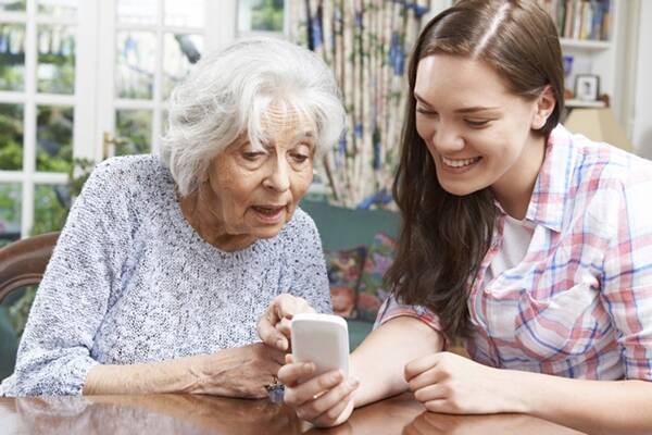 “Bella nonno!”, a Minturno il corso di formazione intergenerazionale per anziani attivi