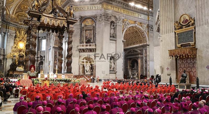 Concistoro, il Papa ai nuovi Cardinali: senza compassione non ci si può definire cristiani