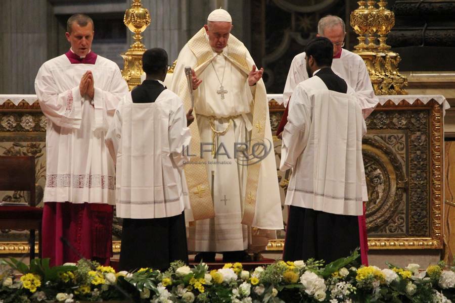 Concistoro, il Papa crea 13 nuovi Cardinali