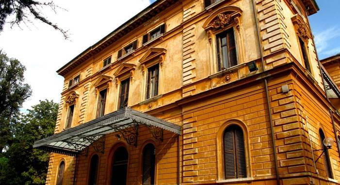 Università La Sapienza di Roma, il mistero delle mail sulla tubercolosi
