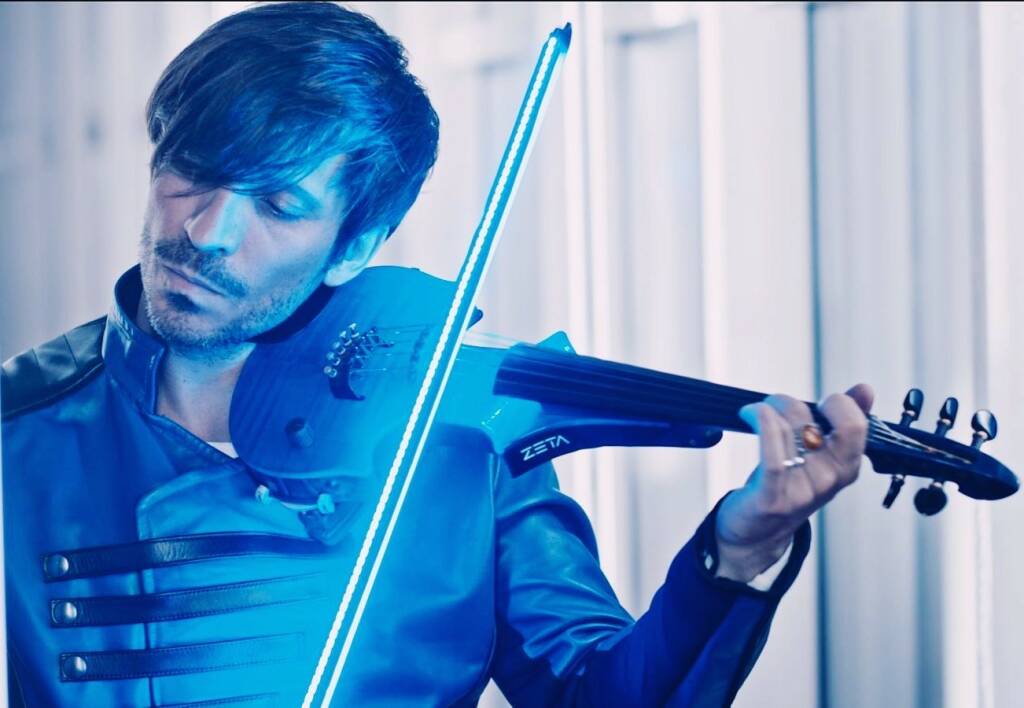 Con un salto nel futuro è uscito Birth, il nuovo videoclip del violinista elettrico Andrea Casta