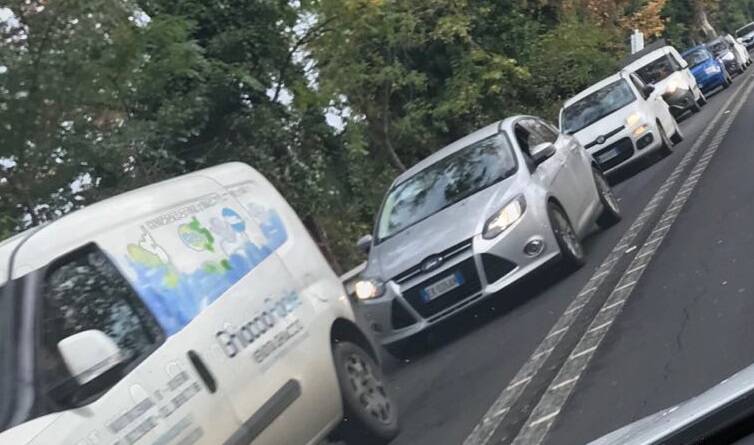 Via del Mare per tre settimane a senso unico alternato