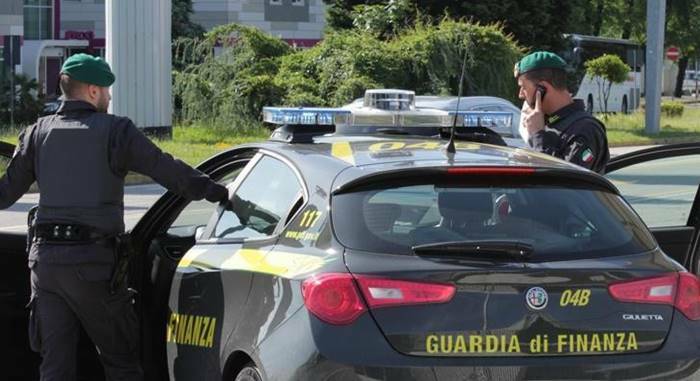 Maxi operazione antimafia: arrestate 25 persone, due in manette a Nettuno e Ardea