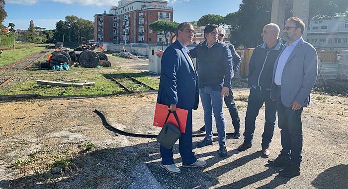 Stazione di Nettuno, incontro Comune-Fs: nuovi parcheggi e abbattimento del cavalcavia i temi