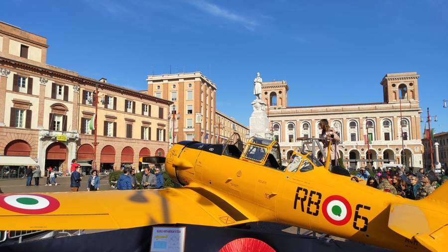 T6 North American, l&#8217;aereo giallo di via Portuense in mostra a Forlì