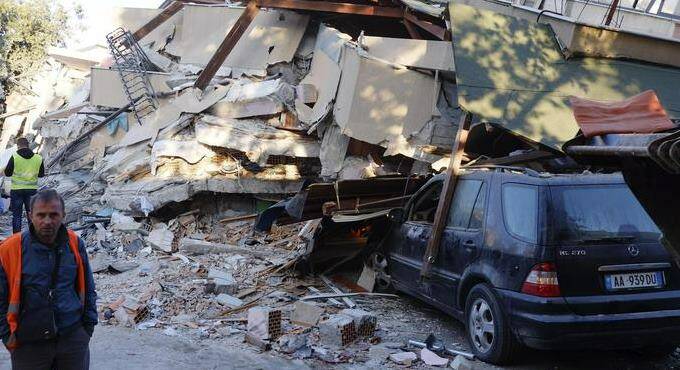 Terremoto in Albania, scossa di 6.4 a Durazzo: morti e feriti