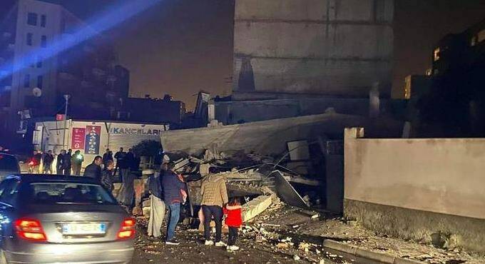 Terremoto in Albania, scossa di 6.4 a Durazzo: morti e feriti
