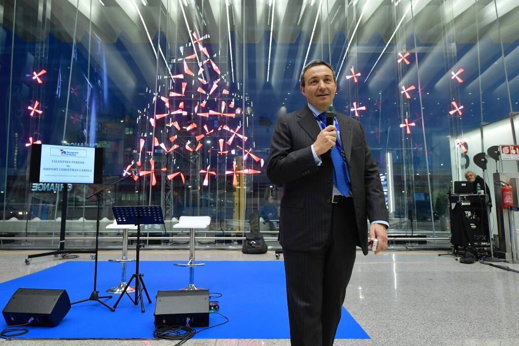 AdR: “A Fiumicino si celebra il Natale tra canti natalizi e iniziative a beneficio dei passeggeri”