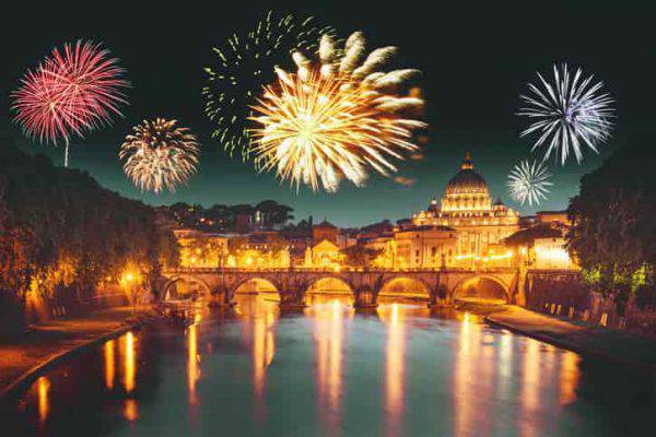 A Roma e Ostia capodanno senza botti e fuochi d’artificio: l’ordinanza di Gualtieri