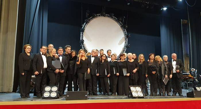 Standing ovation all’Ariston di Sanremo per la “Corale Polifonica Città di Anzio”