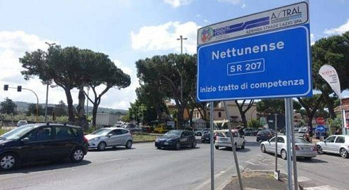 Incidente sulla Nettunense: traffico in tilt tra via di Cancelliera e via Paluzzetti