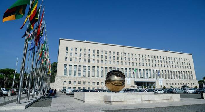Guerra in Ucraina, l’Italia espelle 30 diplomatici russi. Di Maio: “Misura necessaria”