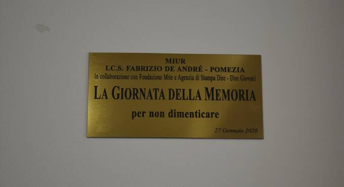 Giornata Internazionale della Memoria, a Pomezia l’Istituto De Andrè inaugura una targa commemorativa