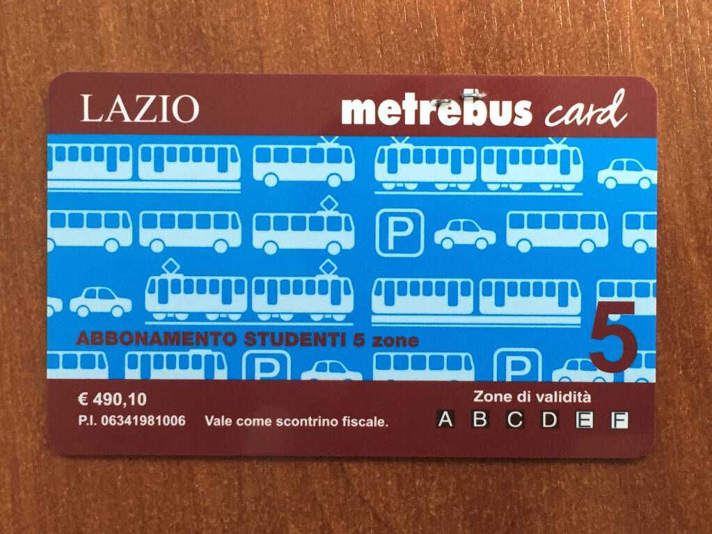 Regione Lazio, la tessera studenti metrebus passa da 9 a 12 mesi