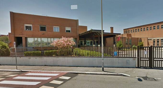 Covid a Fiumicino, variante inglese alla scuola Rodano: chiusa per 14 giorni