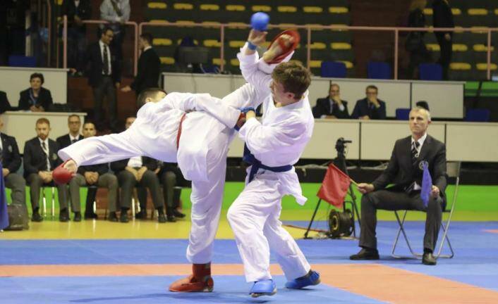 Italiani Juniores, al Pala Pellicone il kumite giovanile