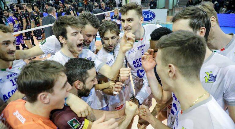 Top Volley Cisterna, Sottile lancia un monito: “Restate a casa”