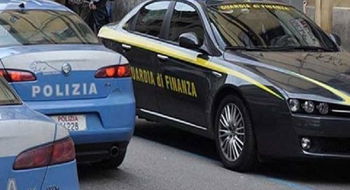 Pusher in viaggio verso Minturno: incastrato dai cani antidroga