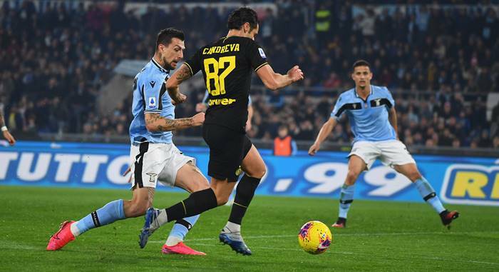 La Lazio domina l’Inter e vince in rimonta 2-1: biancocelesti secondi in classifica