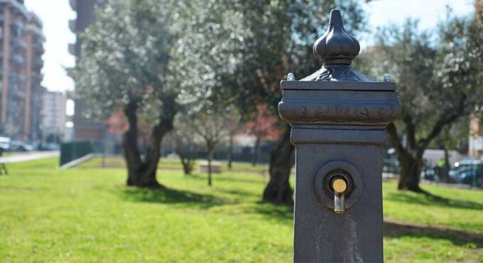 Borgata Aurelia, acqua non potabile dalla fontanella di via Paganini: l’ordinanza del Sindaco