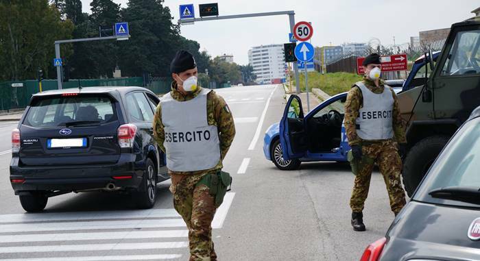 Dpcm di gennaio, in arrivo divieto di spostamenti tra regioni (anche gialle) e stretta sui locali