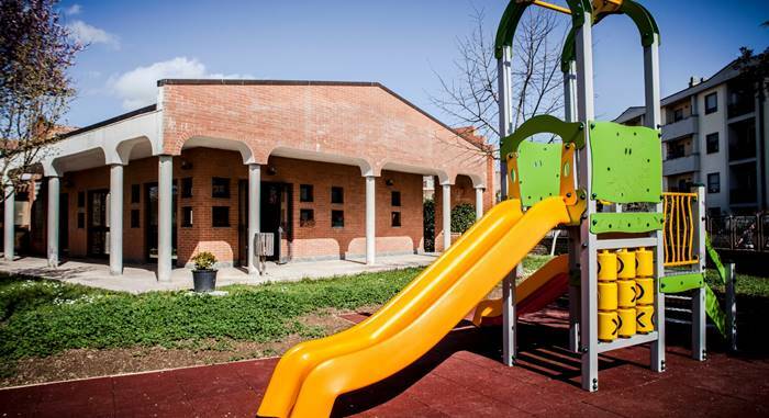 Tarquinia, nuovi giochi nei parchi pubblici e interventi nelle scuole comunali