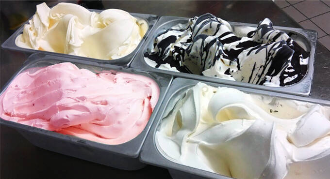 La nuova sfida del Bar della Darsena: il gelato direttamente a casa tua