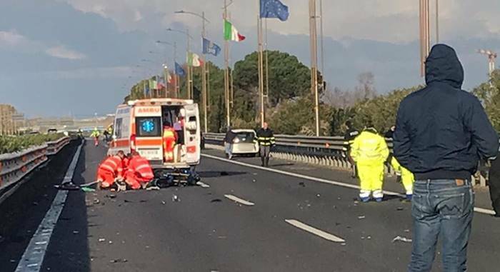 Incidente fra motociclette, tragedia sulla Roma-Fiumicino