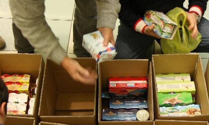 Covid-19 a Fiumicino, anche CasaPound distribuisce pacchi alimentari alle famiglie in difficoltà