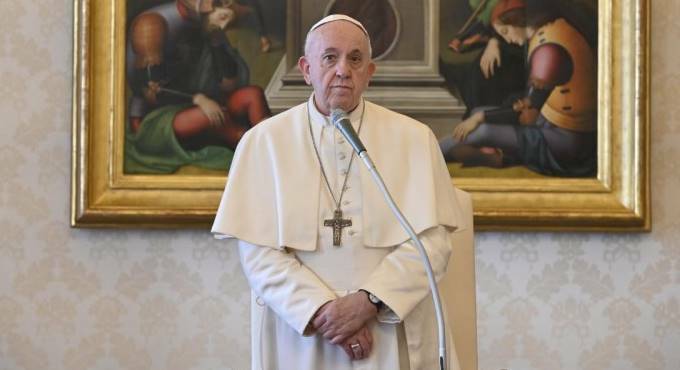 Papa Francesco e le unioni civili: il chiarimento del Vaticano sulle frasi di Bergoglio