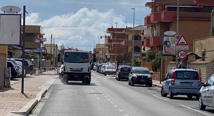 Fiumicino, Cini: “Al via la seconda tornata di sanificazione delle strade della città”