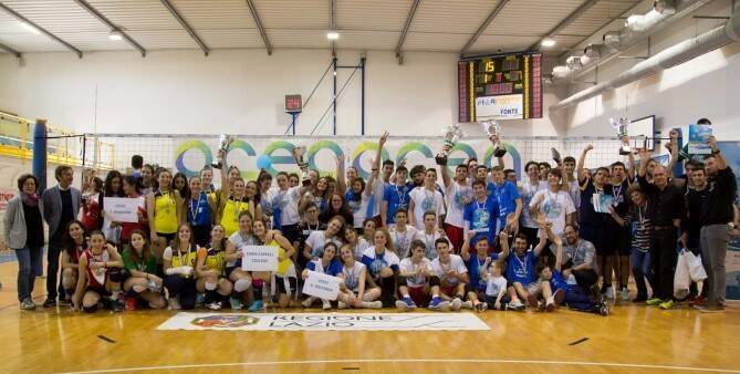 Volley Scuola Trofeo Acea e i docenti in campo per battere il Covid-19