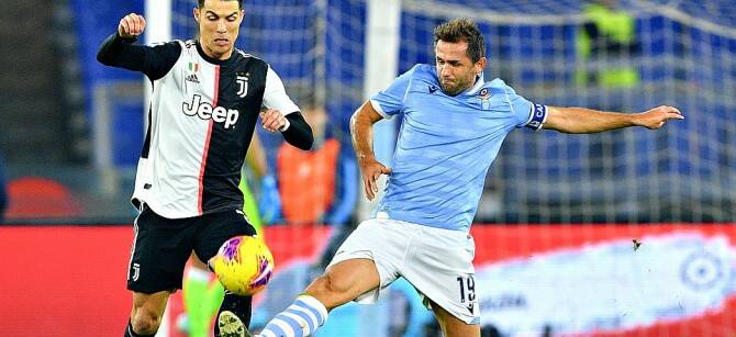 Serie A, due italiani su tre vogliono la sospensione del massimo campionato