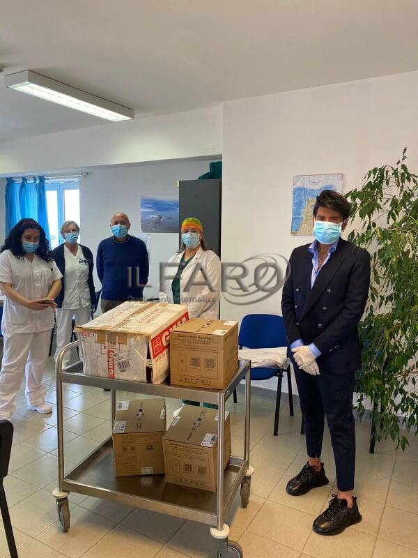 Covid-19, il regalo di Federico Fashion Style all’ospedale Riuniti di Anzio-Nettuno