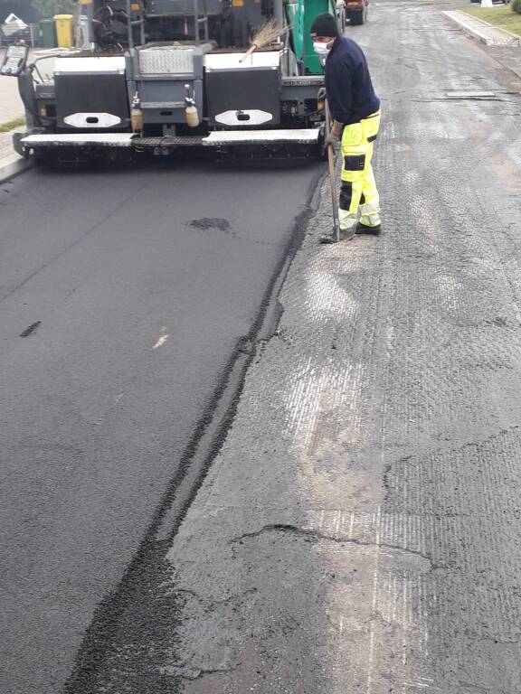 Anzio, lavori in corso per la sistemazione delle strade e per il potenziamento della pubblica illuminazione