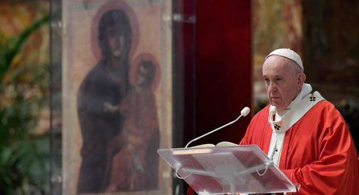 Domenica delle Palme, il Papa: “Dio ci ha salvato servendoci con la forza dell’amore”