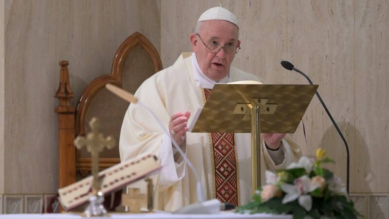 Covid-19, il Papa: “I politici cerchino il bene del Paese e non del proprio partito”