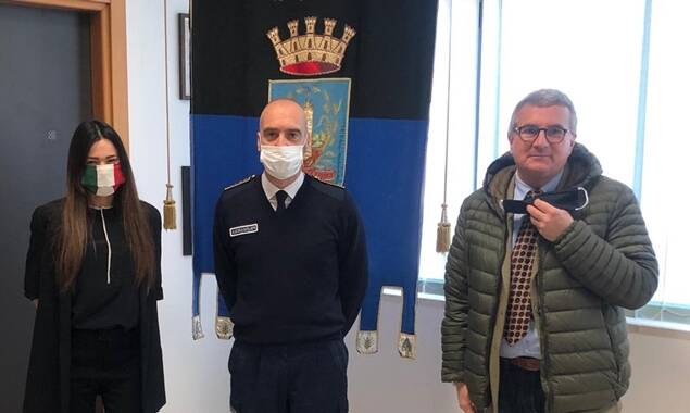 Il Coronavirus non ferma la solidarietà: la Sara Norcia eventi dona 350 mascherine alla Polizia locale di Formia, Latina, Aprilia e Sperlonga