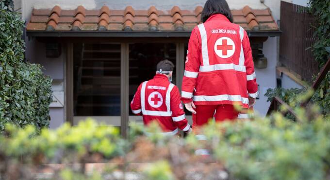 Covid-19, ad Ardea consegnati dalla Croce Rossa pacchi alimentari a 800 famiglie