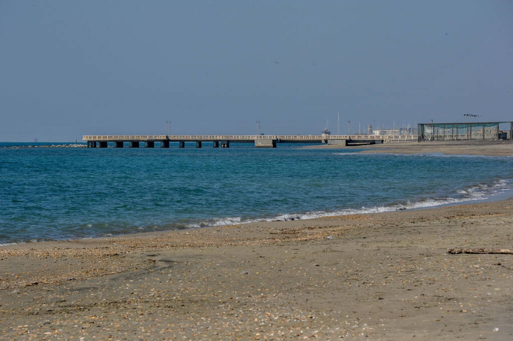 Ostia, Castelporziano e Capocotta: dal 18 maggio sulla spiaggia ma solo per passeggiare, senza bagno in mare
