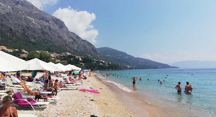 La Grecia riapre i confini ai turisti di 29 Paesi ma non agli italiani