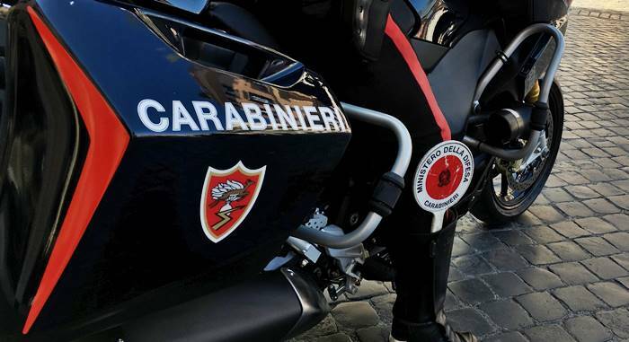 Roma, finto dentista scoperto e denunciato dai carabinieri