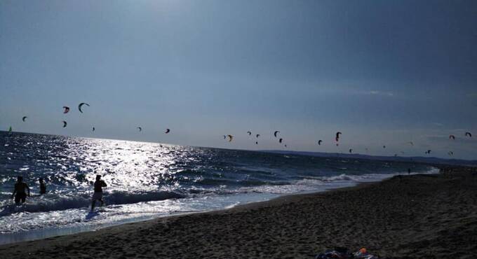 Weekend di sole a Cerveteri, spiagge piene, Pascucci: “Grande affluenza, bene così”